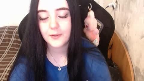 Snapshot of your_8a8y chatting on September 2025 12:05:01 PM your_8a8y online show from September 2025 12:05:01 PM