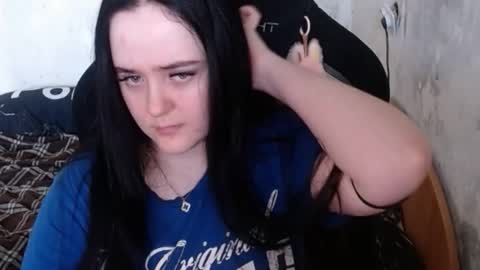 Snapshot of your_8a8y chatting on September 2025 11:10:01 AM your_8a8y online show from September 2025 11:10:01 AM