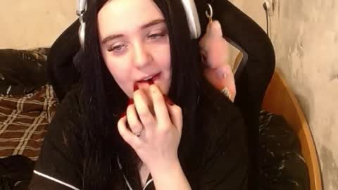 Snapshot of your_8a8y chatting on September 2025 04:31:02 PM your_8a8y online show from September 2025 04:31:02 PM