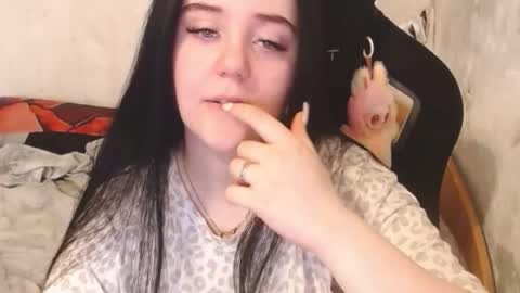 Snapshot of your_8a8y chatting on October 2025 10:21:01 AM your_8a8y online show from October 2025 10:21:01 AM