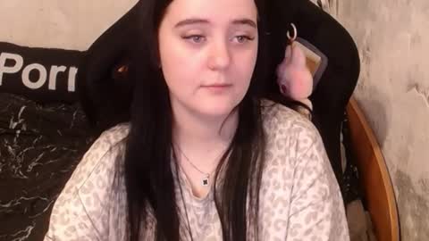 Snapshot of your_8a8y chatting on October 2025 10:49:01 AM your_8a8y online show from October 2025 10:49:01 AM