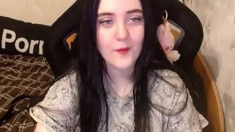 Snapshot of your_8a8y chatting on October 2025 01:34:02 PM your_8a8y online show from October 2025 01:34:02 PM