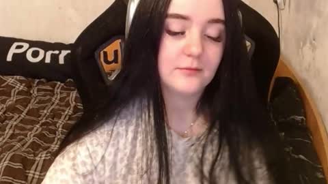 Snapshot of your_8a8y chatting on October 2025 07:21:02 AM your_8a8y online show from October 2025 07:21:02 AM