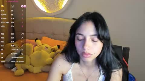 mia3 online show from February 2026 12:51:02 AM