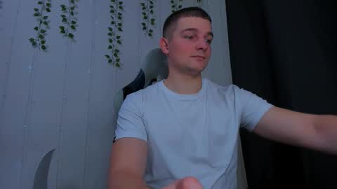 Snapshot of your_claddagh chatting on November 2025 06:44:02 PM your_claddagh online show from November 2025 06:44:02 PM