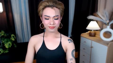 CALL ME DIMPLE STAR xx  online show from January 2026 04:00:01 PM