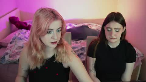girls u wanna fuck online show from March 2025 04:41:01 PM