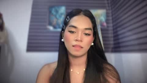 Snapshot of your_goddess_ayesha chatting on June 2026 01:37:01 PM your_goddess_ayesha online show from June 2026 01:37:01 PM