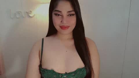  GWEN  online show from November 2025 06:57:01 PM