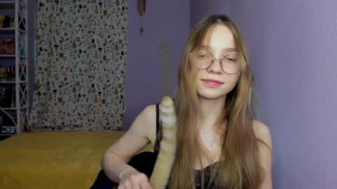 Leslie online show from February 2025 04:54:02 PM