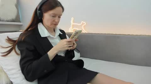 Your Librarian online show from May 2026 12:56:01 PM