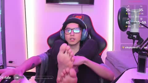 Snapshot of your_little_twink chatting on February 2025 01:58:01 AM Han online show from February 2025 01:58:01 AM