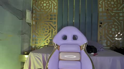 Evelin  online show from December 2024 10:51:02 PM