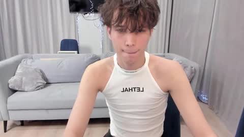 your_shy_guy online show from January 2025 10:06:02 PM