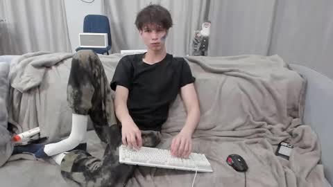 your_shy_guy online show from March 2025 06:00:01 PM