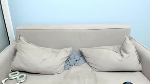 your_shy_guy online show from February 2026 08:27:01 PM