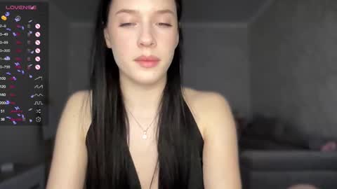 Mia  online show from January 2025 02:07:01 PM