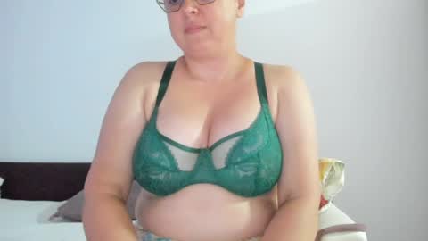 Snapshot of your_victoria chatting on June 2026 06:00:02 PM Your Victoria online show from June 2026 06:00:02 PM