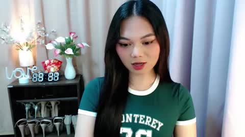 Snapshot of yourangelictransgirl chatting on September 2025 01:38:02 PM Hi its me Yna online show from September 2025 01:38:02 PM