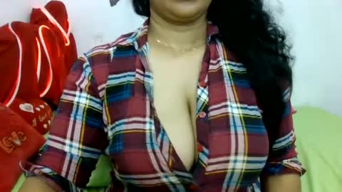 Snapshot of yourashawari chatting on June 2026 01:52:02 AM yourashawari online show from June 2026 01:52:02 AM