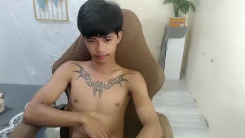 yourasian_eric online show from June 2026 05:53:02 AM