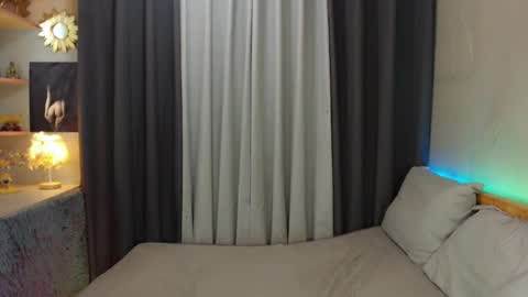 kim online show from February 2025 06:44:01 PM