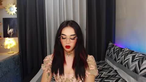 kim online show from February 2025 11:43:01 PM