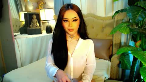 kim online show from October 2025 12:26:02 PM