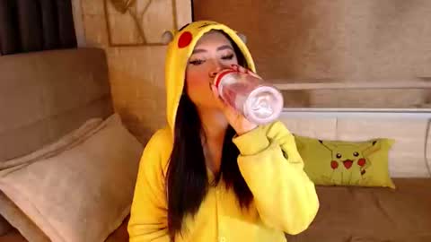 JEN  online show from March 2026 12:19:02 PM