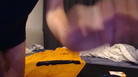 Snapshot of yourdirtysluboy chatting on October 2025 01:20:02 AM hornyedging online show from October 2025 01:20:02 AM