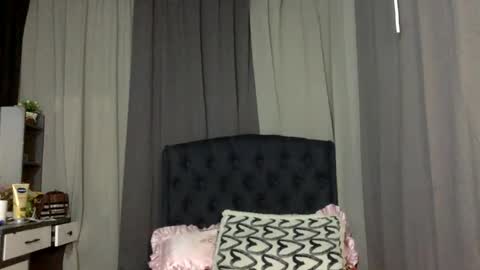 Snapshot of yourfantasyboyjr chatting on June 2026 05:42:01 AM i am your dream boy JR online show from June 2026 05:42:01 AM
