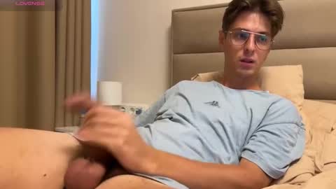 Chris online show from September 2025 06:47:02 AM