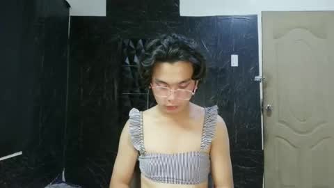 yourhotdodz online show from March 2026 10:26:01 AM