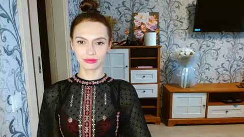 Snapshot of yourladysunshine chatting on October 2025 07:08:02 AM Ksyusha online show from October 2025 07:08:02 AM