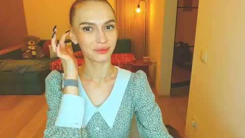 Snapshot of yourladysunshine chatting on December 2025 07:47:02 AM Ksyusha online show from December 2025 07:47:02 AM