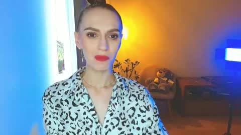 Snapshot of yourladysunshine chatting on February 2026 08:10:01 AM Ksyusha online show from February 2026 08:10:01 AM