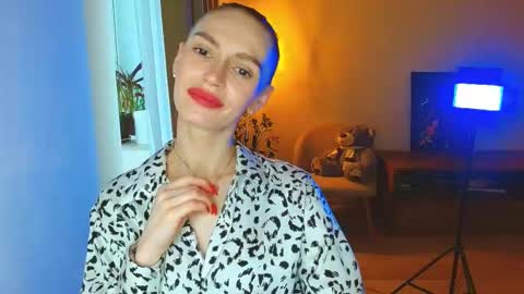 Snapshot of yourladysunshine chatting on February 2026 07:40:01 AM Ksyusha online show from February 2026 07:40:01 AM