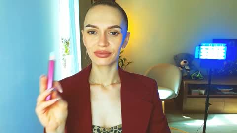 Snapshot of yourladysunshine chatting on March 2026 07:19:01 AM Ksyusha online show from March 2026 07:19:01 AM