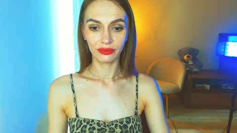 Snapshot of yourladysunshine chatting on April 2026 07:17:01 AM Ksyusha online show from April 2026 07:17:01 AM