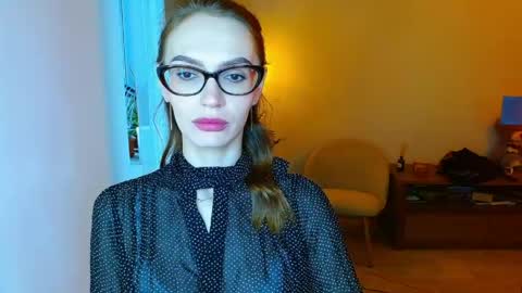 Snapshot of yourladysunshine chatting on April 2026 06:40:02 AM Ksyusha online show from April 2026 06:40:02 AM