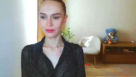 Snapshot of yourladysunshine chatting on April 2026 05:46:02 AM Ksyusha online show from April 2026 05:46:02 AM