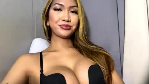 Snapshot of yourlovebella88 chatting on May 2026 07:20:02 PM yourlovebella88 online show from May 2026 07:20:02 PM