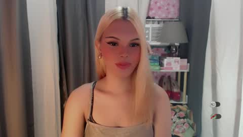 Snapshot of yourlovekylie chatting on June 2026 07:32:02 AM KYLIE MORE online show from June 2026 07:32:02 AM