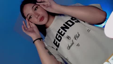 Snapshot of yourlovingpearl chatting on February 2025 12:09:01 AM PEARL online show from February 2025 12:09:01 AM