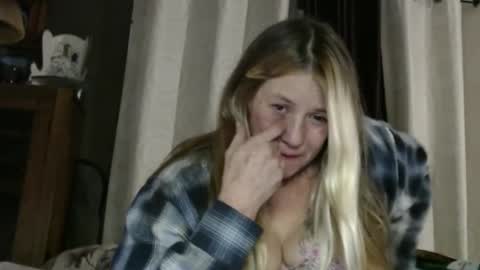 Snapshot of yourmomma999 chatting on December 2024 03:29:01 AM yourmomma999 online show from December 2024 03:29:01 AM