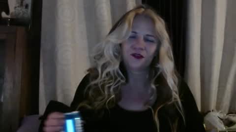 Snapshot of yourmomma999 chatting on January 2025 01:41:02 AM yourmomma999 online show from January 2025 01:41:02 AM