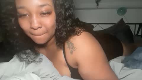 YOURMOMMY online show from March 2026 12:05:01 PM