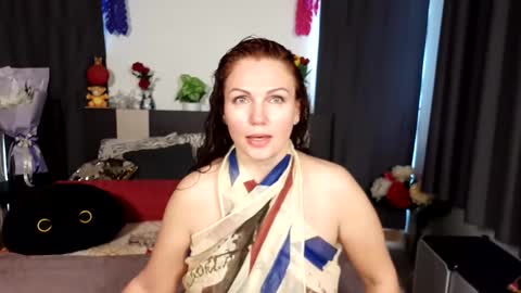 Snapshot of yourmysterycharm chatting on December 2025 02:41:02 AM yourmysterycharm online show from December 2025 02:41:02 AM