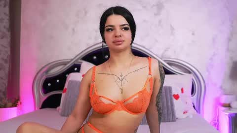 Alicia online show from June 2026 04:04:01 AM
