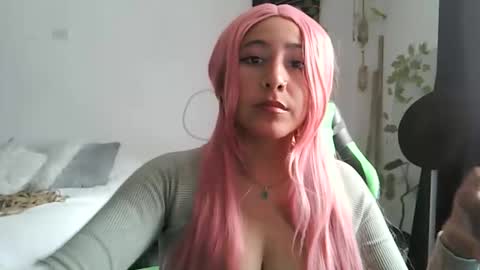 Serena online show from November 2025 07:37:02 PM